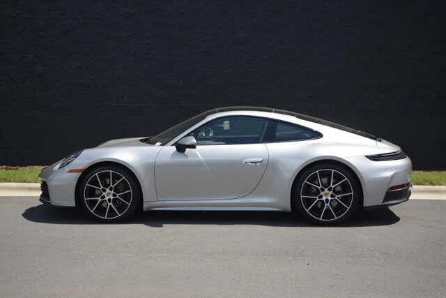 2025 Porsche 992 Carrera - Image 2 of 31