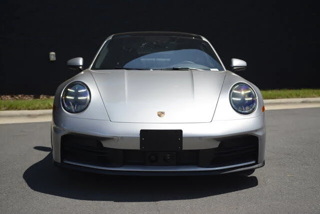 2025 Porsche 992 Carrera - Image 10 of 31