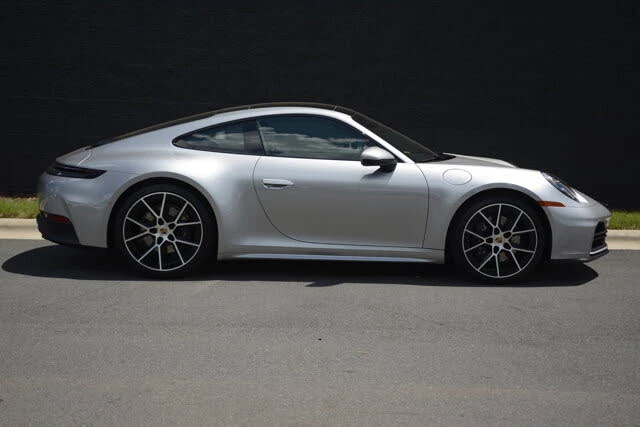 2025 Porsche 992 Carrera - Image 8 of 31