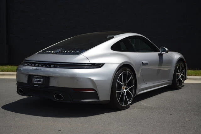 2025 Porsche 992 Carrera - Image 7 of 31