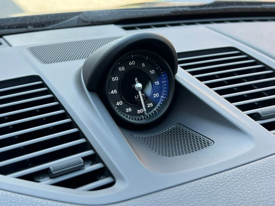 2025 Porsche 992 Carrera - Image 24 of 31