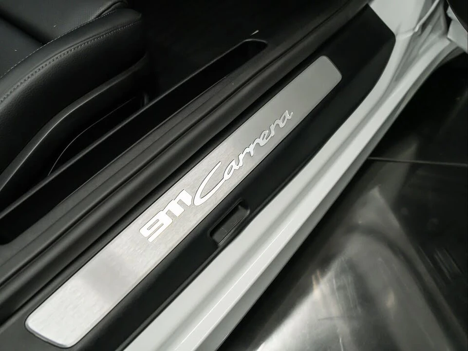 2025 Porsche 992 Carrera - Image 23 of 31