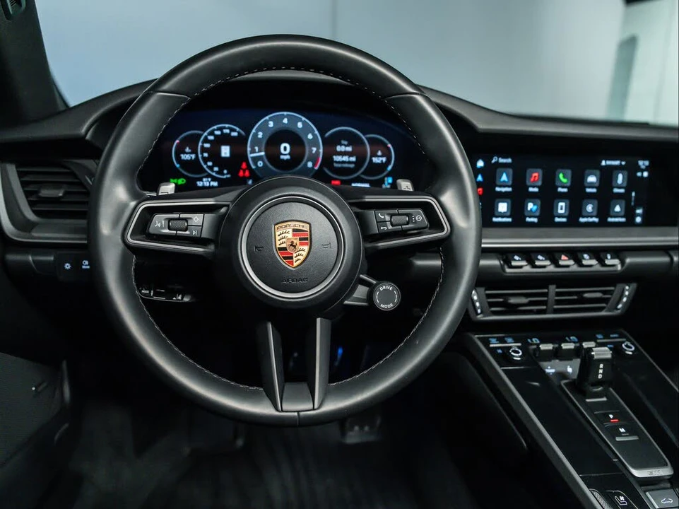 2025 Porsche 992 Carrera - Image 18 of 31