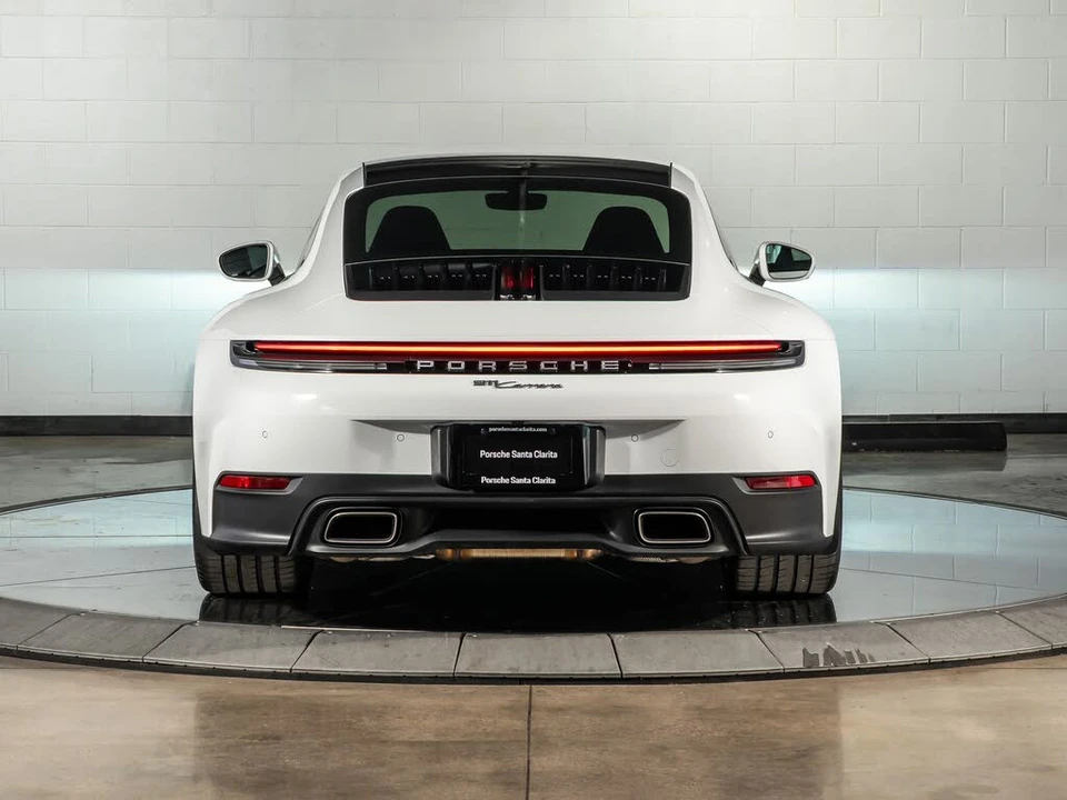 2025 Porsche 992 Carrera - Image 10 of 31