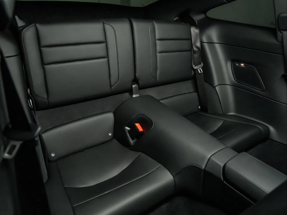 2025 Porsche 992 Carrera - Image 29 of 31