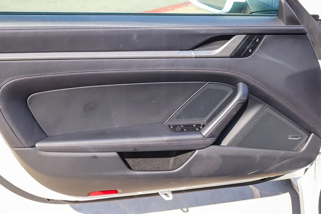 2025 Porsche 992 Carrera - Image 20 of 27