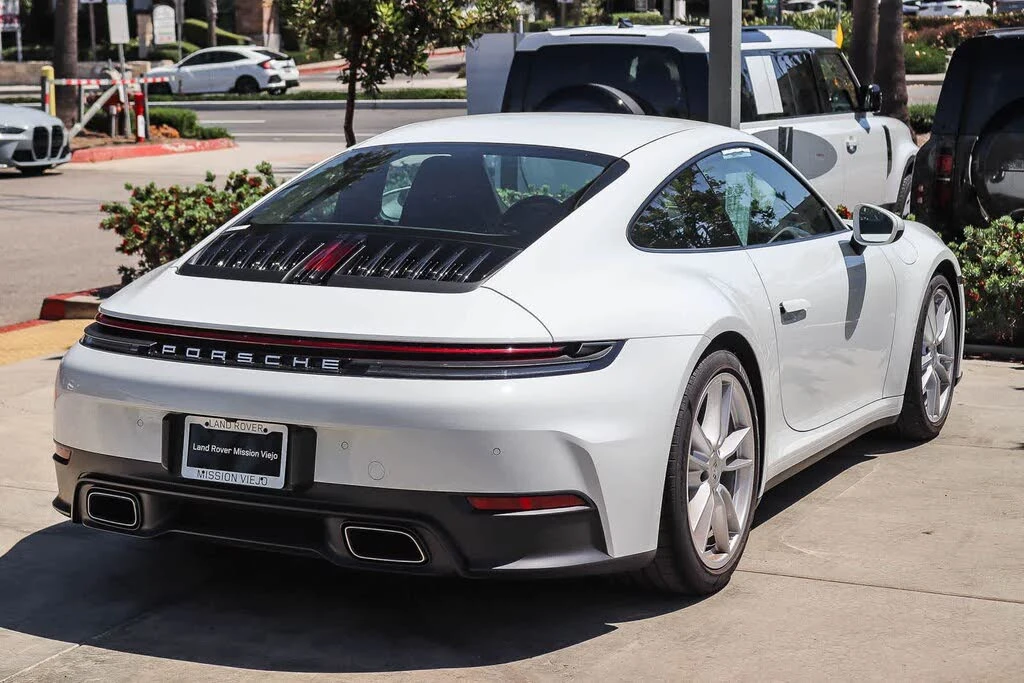 2025 Porsche 992 Carrera - Image 6 of 27