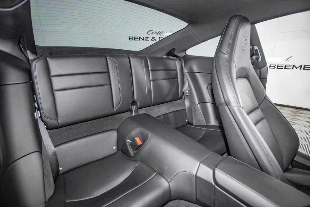 2025 Porsche 992 Carrera - Image 14 of 31