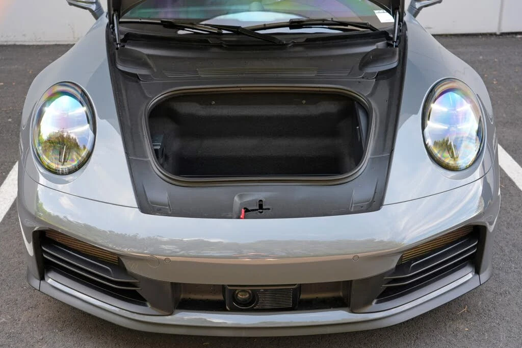 2025 Porsche 992 Carrera - Image 8 of 31