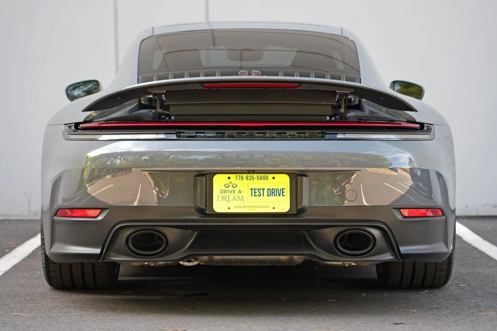 2025 Porsche 992 Carrera - Image 10 of 31