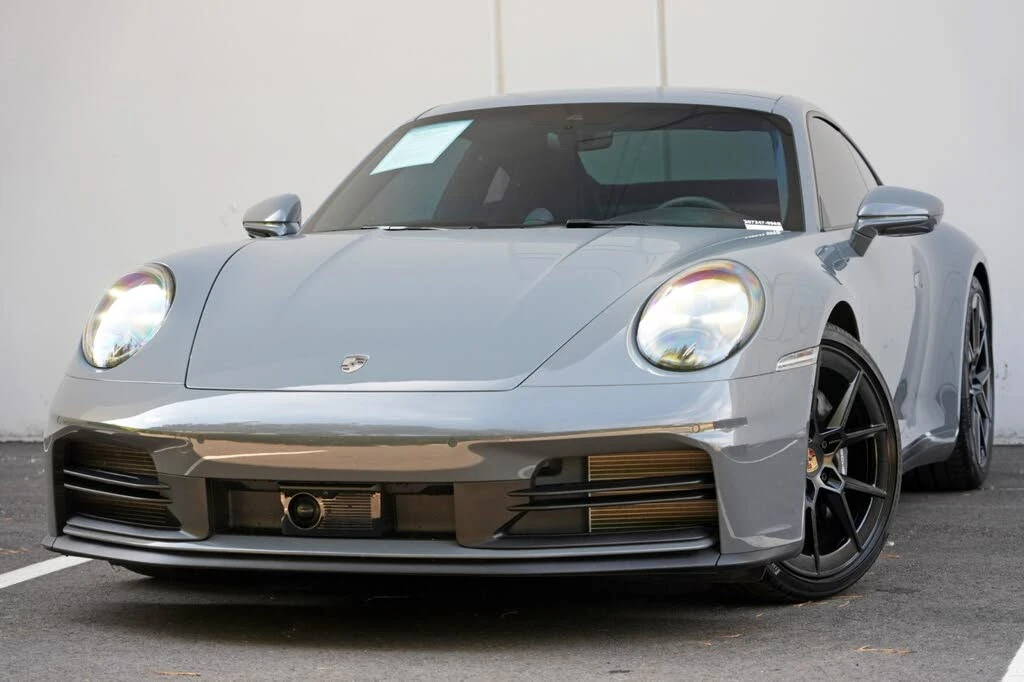 2025 Porsche 992 Carrera - Image 3 of 31