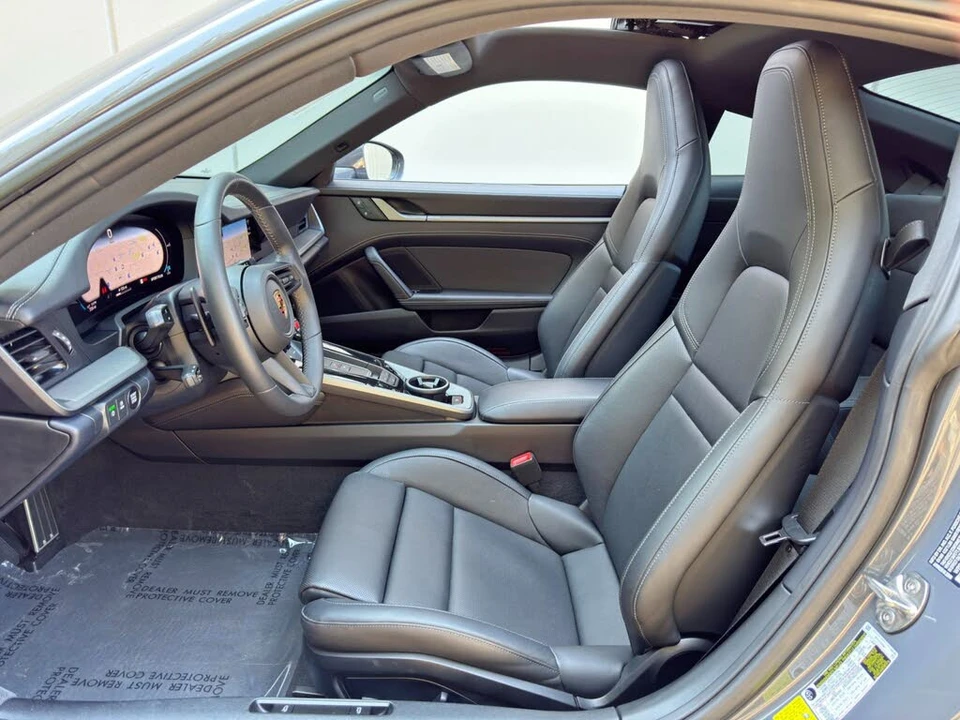 2025 Porsche 992 Carrera - Image 16 of 31