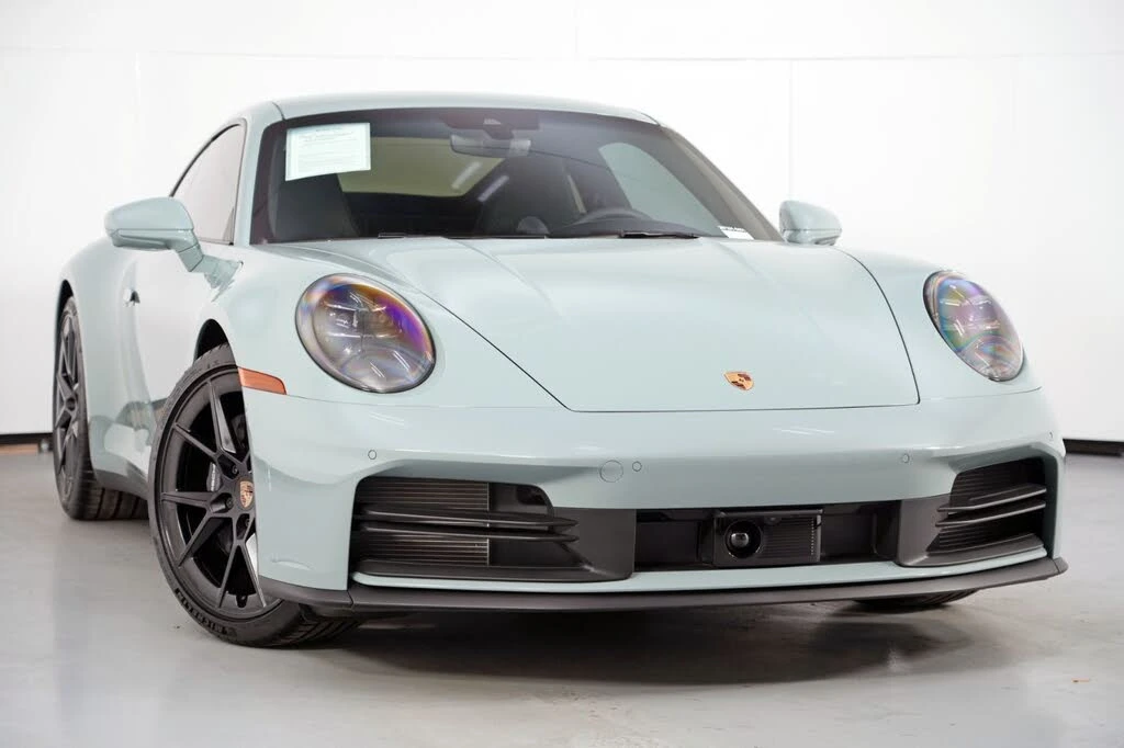 2025 Porsche 992 Carrera - Image 4 of 31