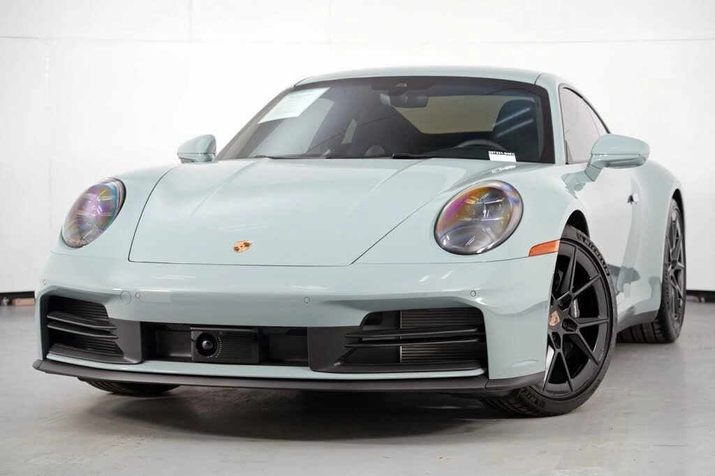 2025 Porsche 992 Carrera - Image 3 of 31