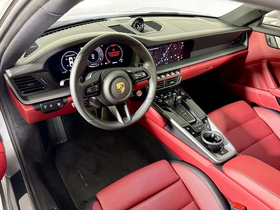 2025 Porsche 992 Carrera - Image 4 of 29