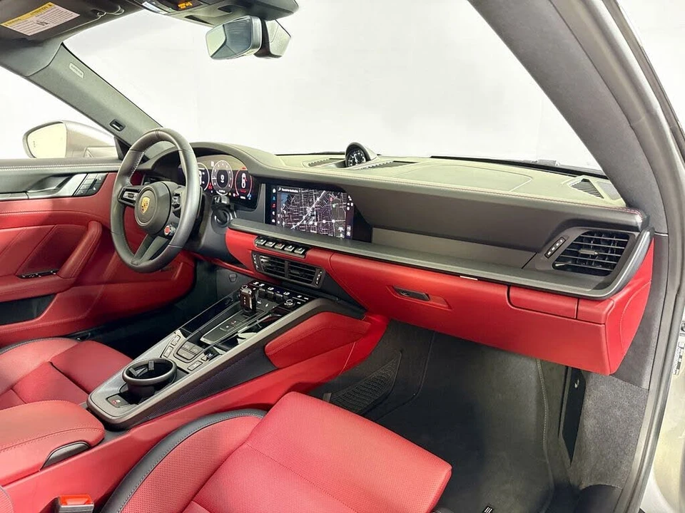 2025 Porsche 992 Carrera - Image 17 of 29