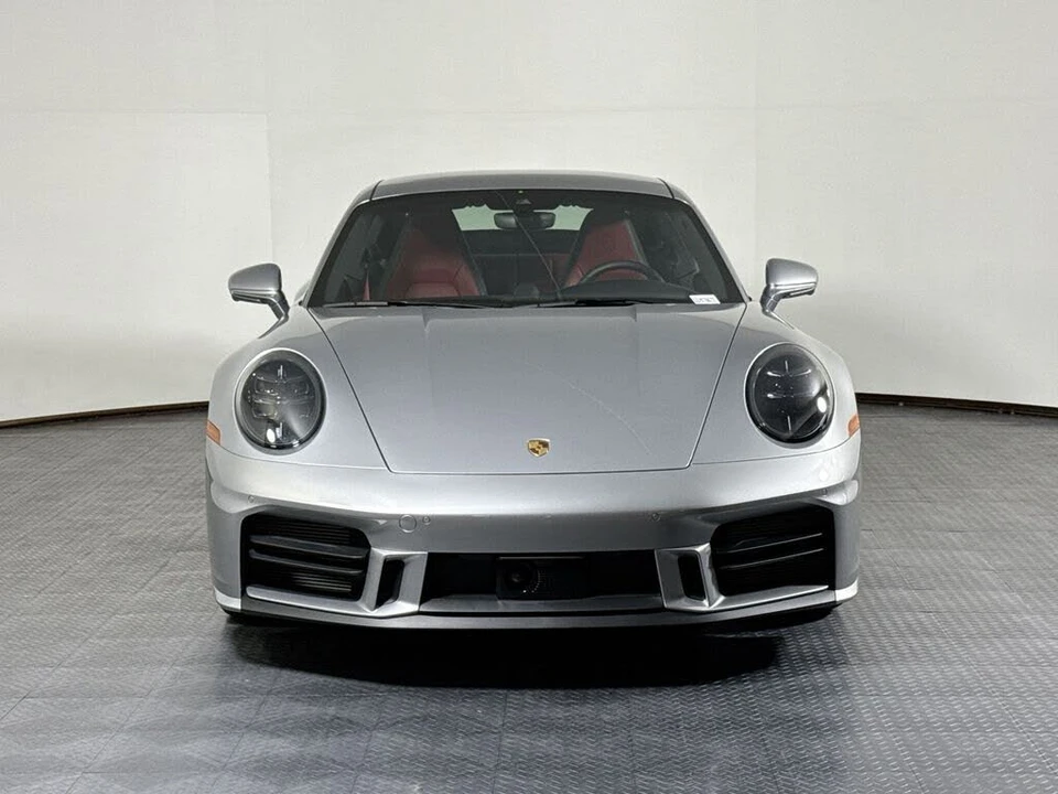2025 Porsche 992 Carrera - Image 10 of 29