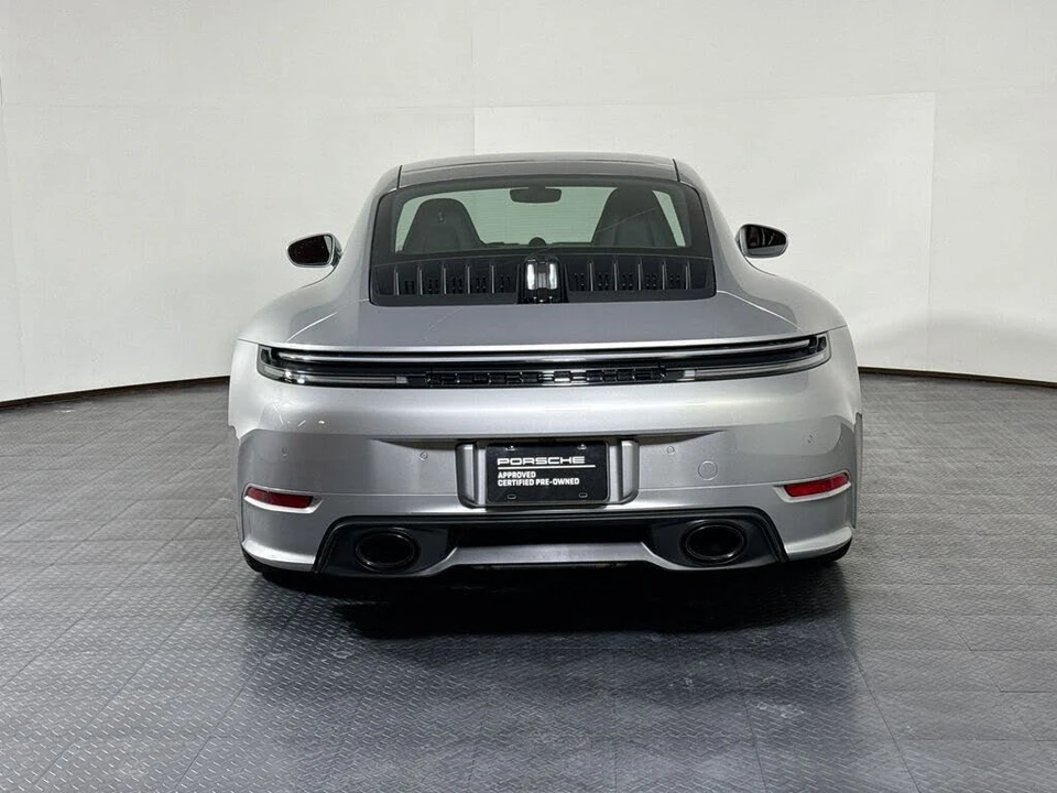 2025 Porsche 992 Carrera - Image 6 of 29
