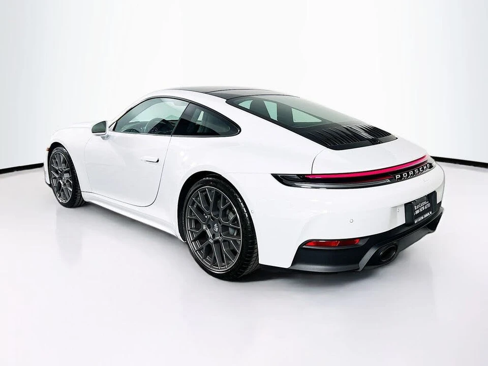 2025 Porsche 992 Carrera - Image 3 of 6