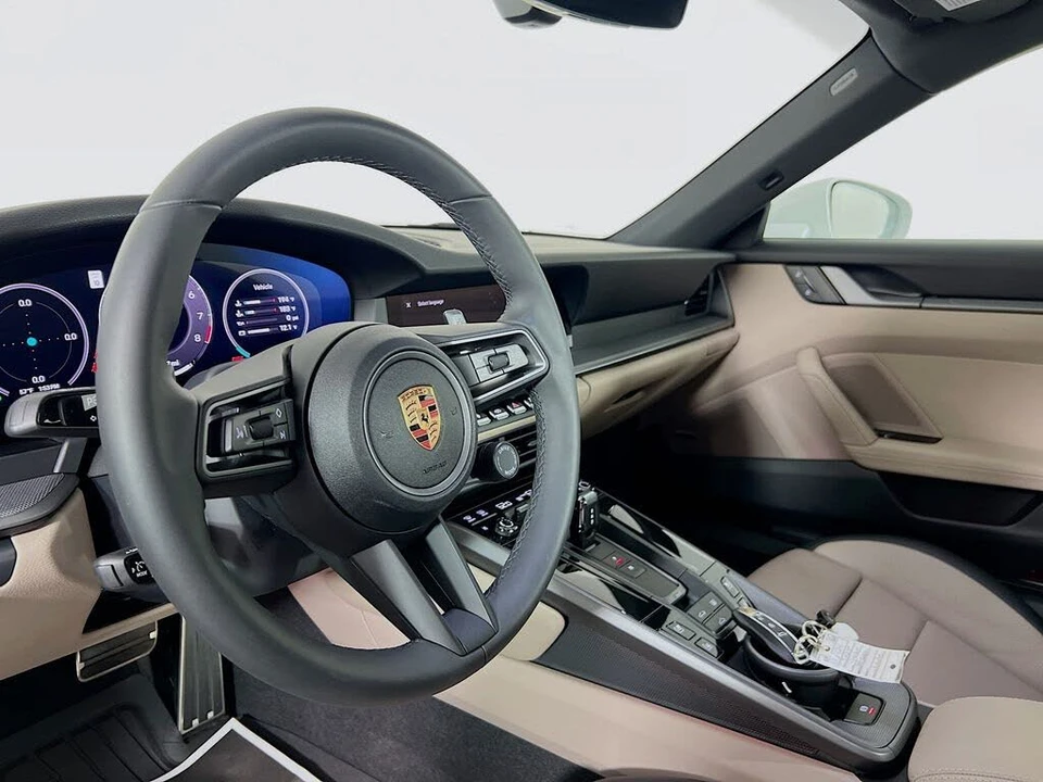 2025 Porsche 992 Carrera - Image 4 of 6
