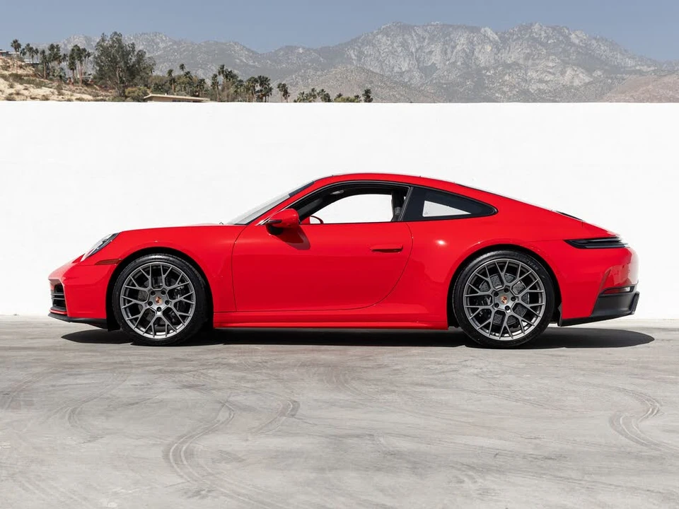 2025 Porsche 992 Carrera - Image 2 of 31