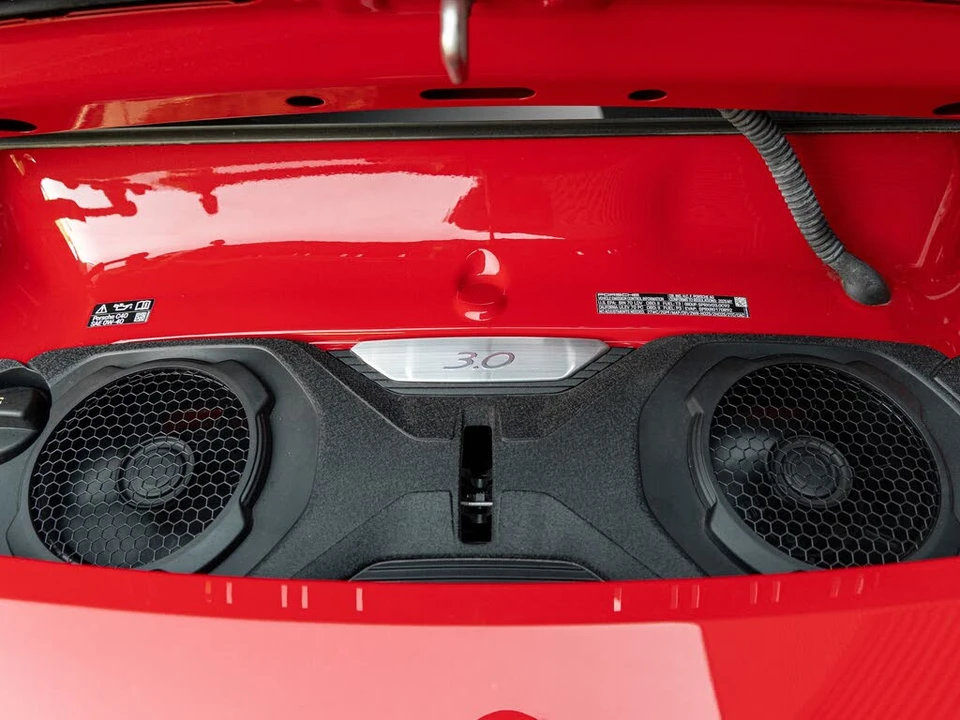 2025 Porsche 992 Carrera - Image 29 of 31