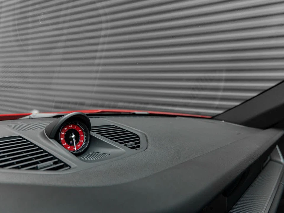 2025 Porsche 992 Carrera - Image 21 of 31