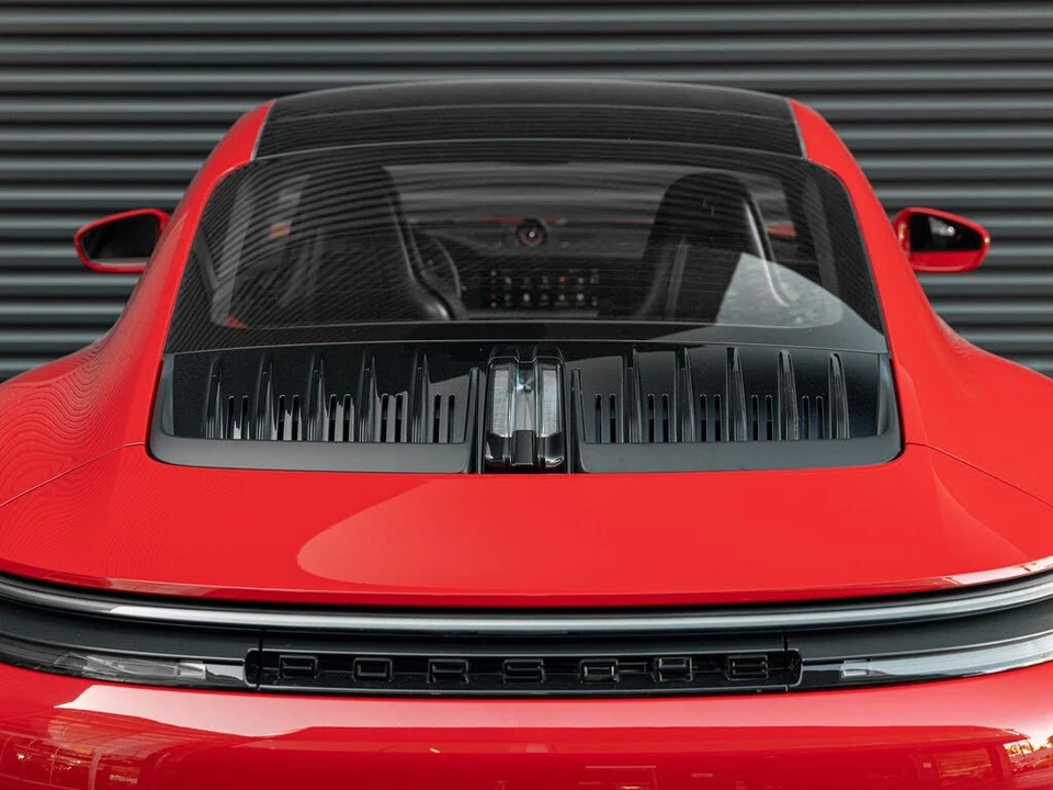2025 Porsche 992 Carrera - Image 28 of 31