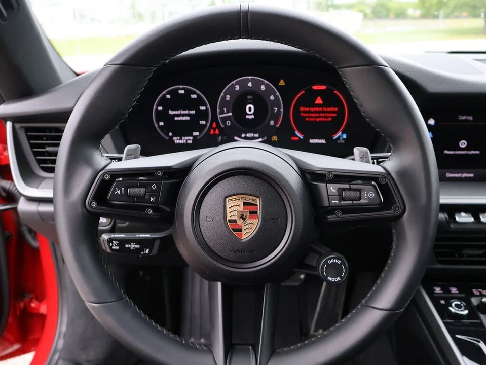 2025 Porsche 992 Carrera - Image 22 of 31