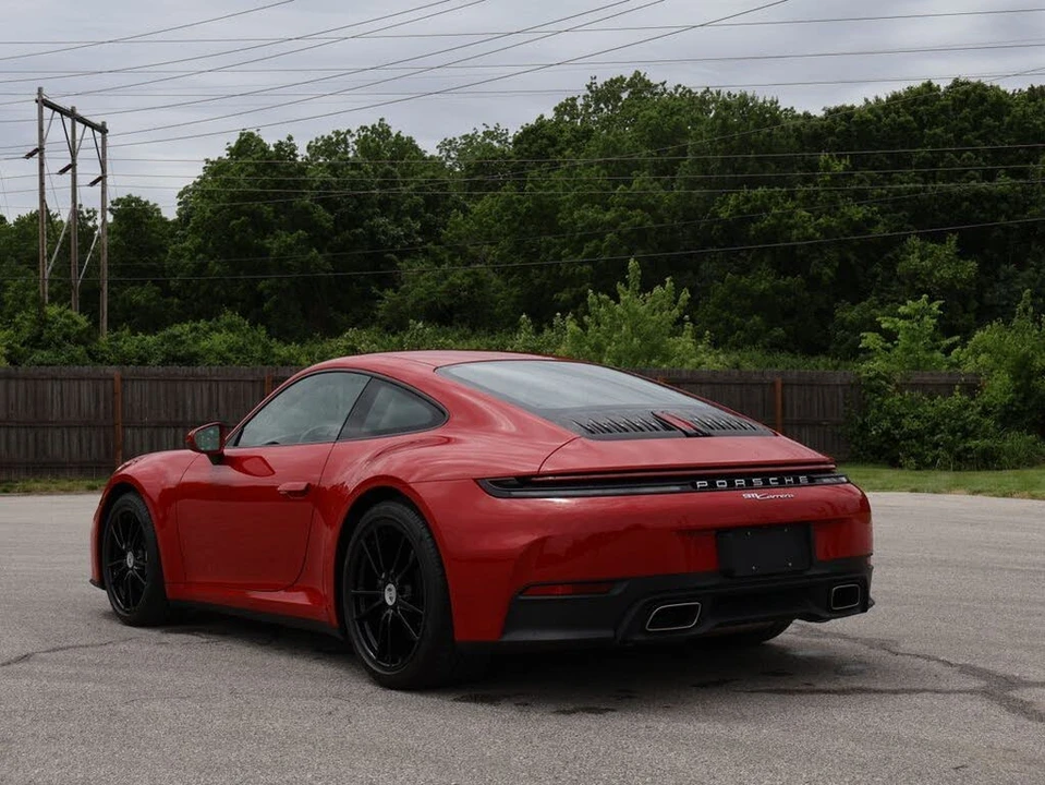 2025 Porsche 992 Carrera - Image 3 of 31