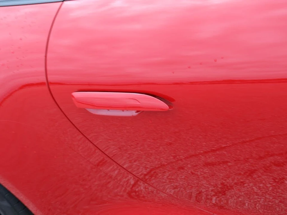 2025 Porsche 992 Carrera - Image 14 of 31