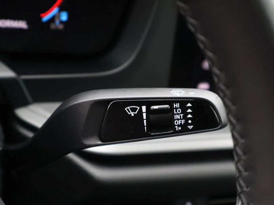 2025 Porsche 992 Carrera - Image 26 of 31
