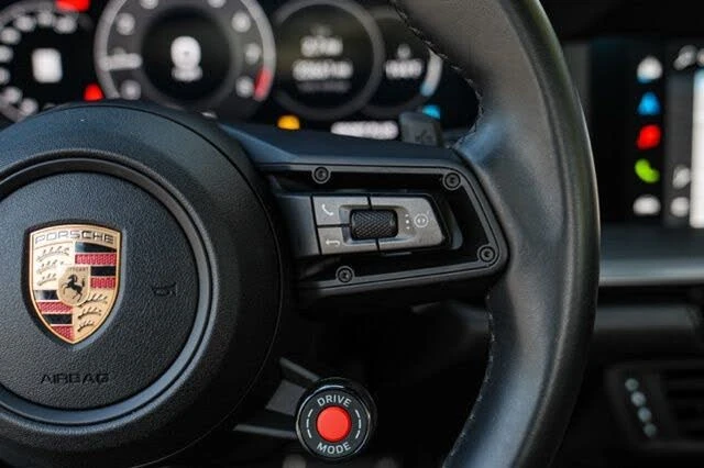 2025 Porsche 992 Carrera - Image 26 of 31