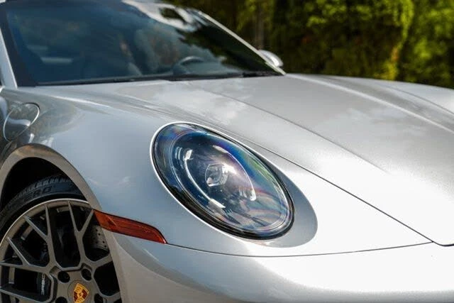 2025 Porsche 992 Carrera - Image 8 of 31