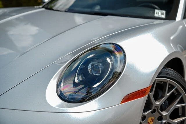2025 Porsche 992 Carrera - Image 4 of 31