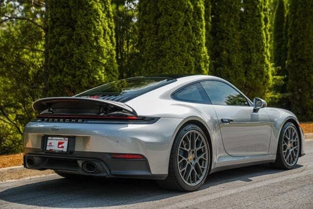 2025 Porsche 992 Carrera - Image 17 of 31