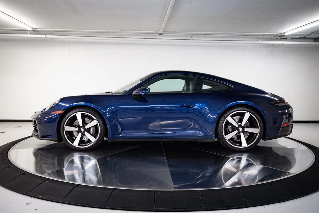 2025 Porsche 992 Carrera - Image 2 of 30
