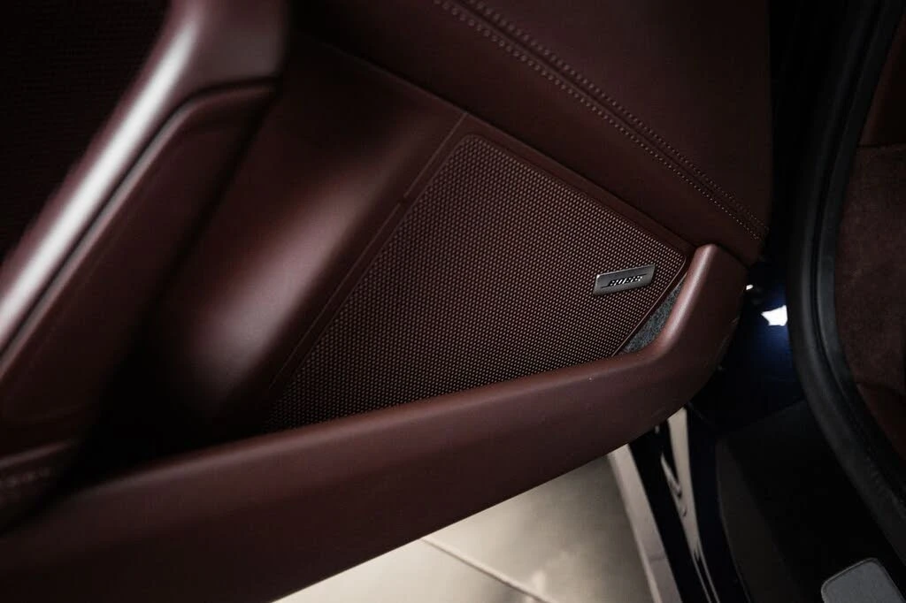2025 Porsche 992 Carrera - Image 21 of 30
