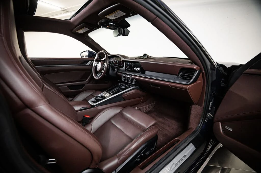2025 Porsche 992 Carrera - Image 28 of 30