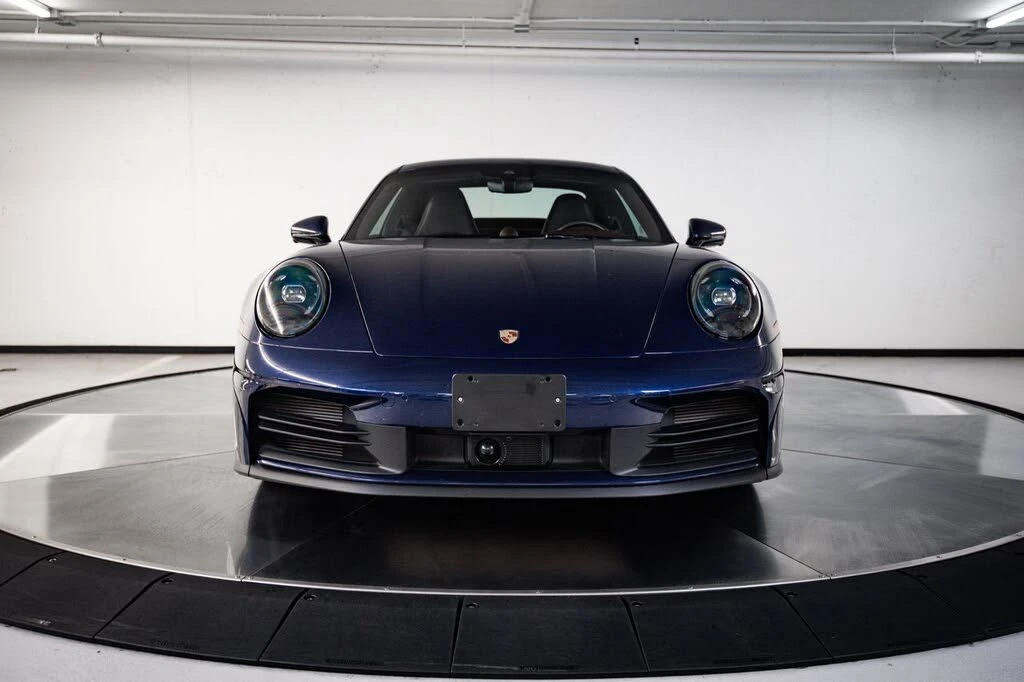 2025 Porsche 992 Carrera - Image 10 of 30