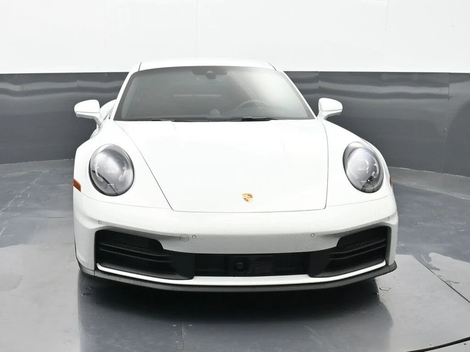 2025 Porsche 992 Carrera - Image 22 of 30