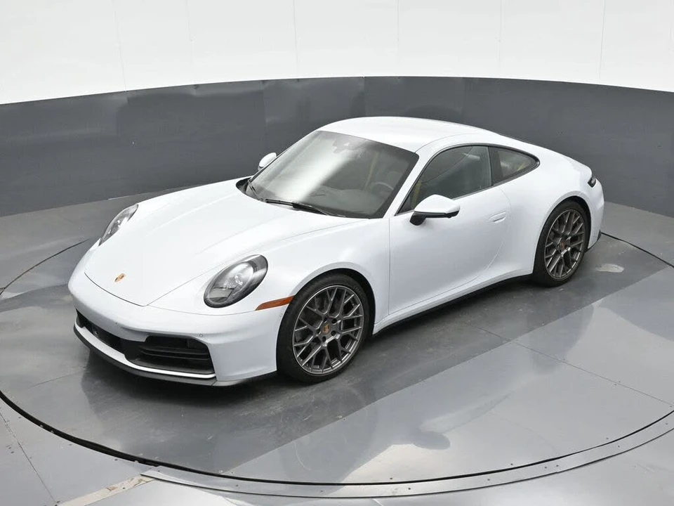 2025 Porsche 992 Carrera - Image 26 of 31