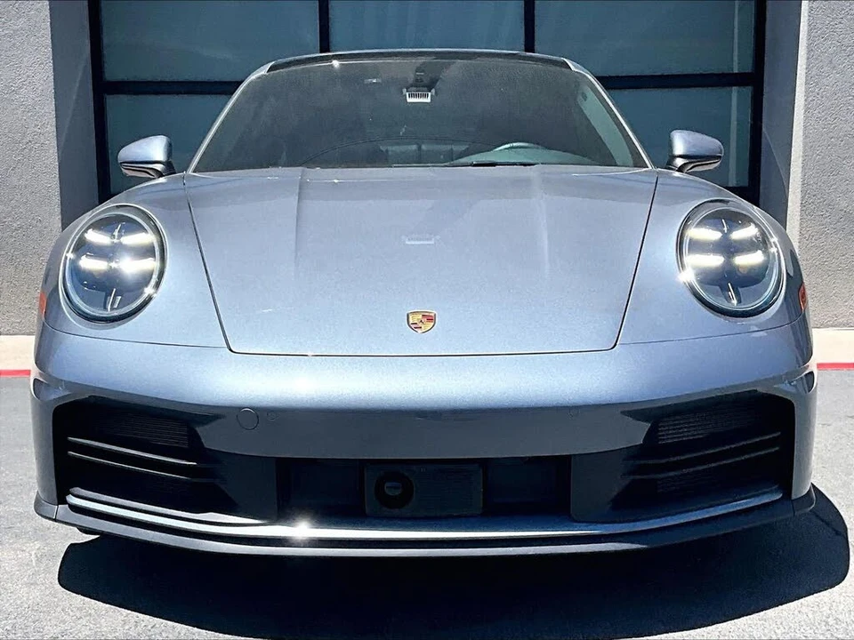 2025 Porsche 992 Carrera - Image 10 of 26