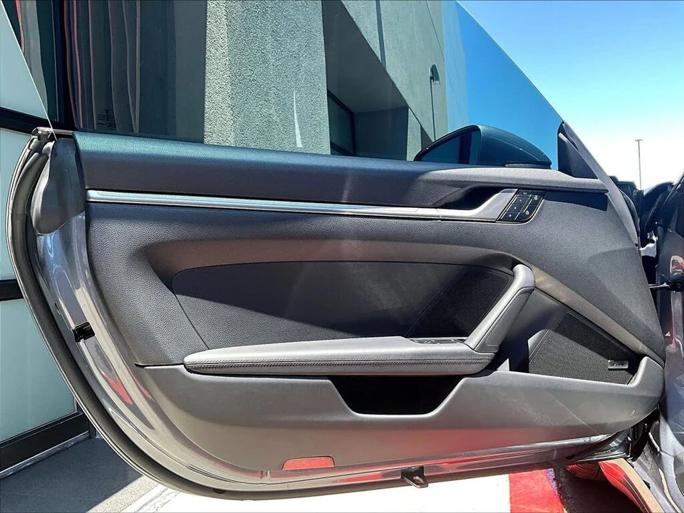 2025 Porsche 992 Carrera - Image 19 of 26