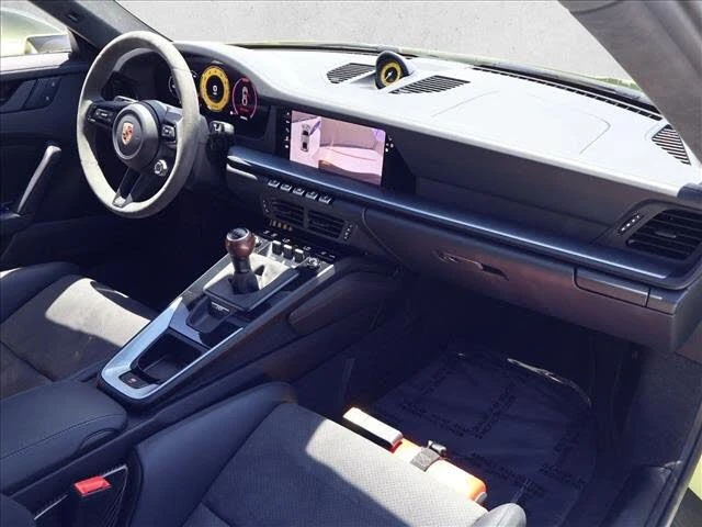 2025 Porsche 992 Carrera - Image 24 of 27