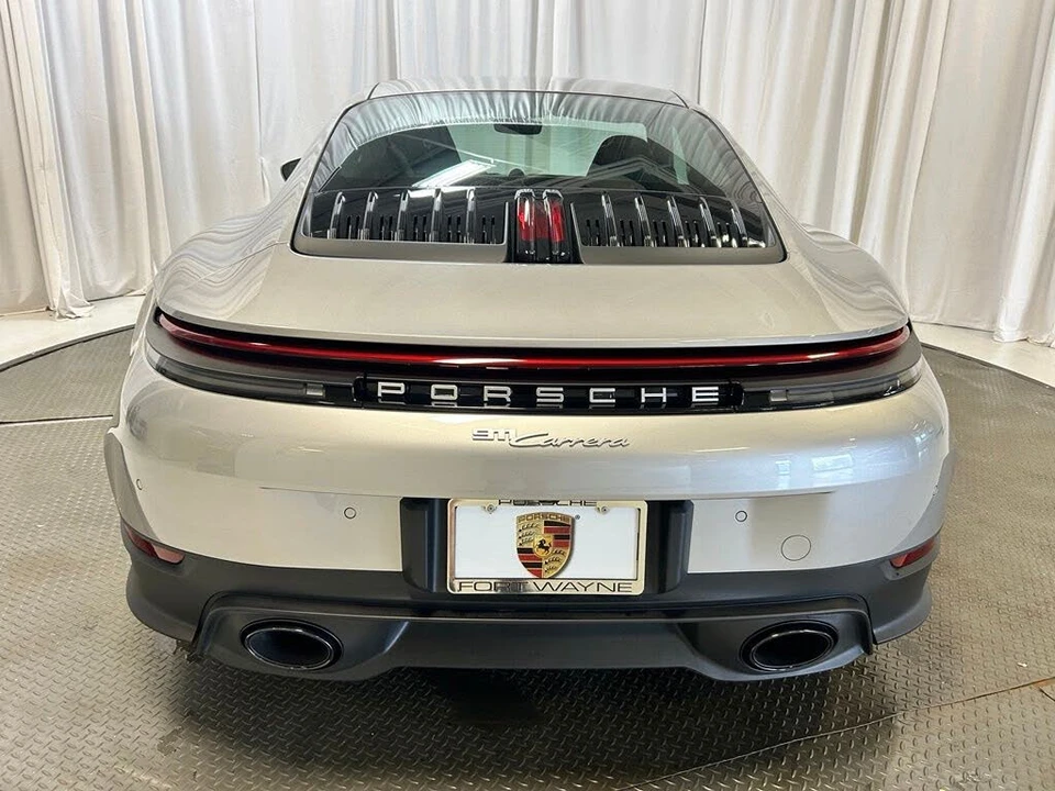 2025 Porsche 992 Carrera - Image 26 of 31