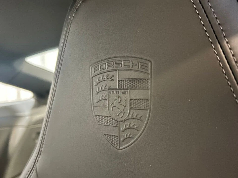 2025 Porsche 992 Carrera - Image 6 of 31
