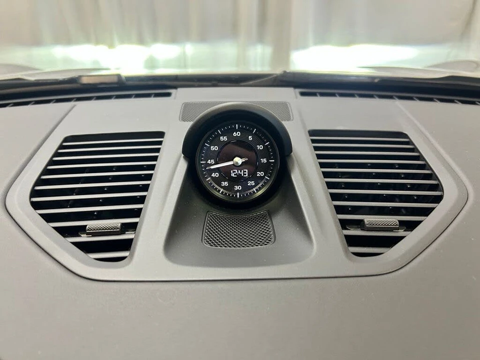 2025 Porsche 992 Carrera - Image 22 of 31