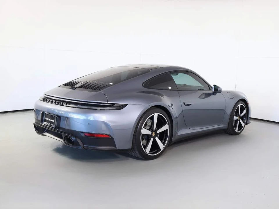 2025 Porsche 992 Carrera - Image 7 of 27