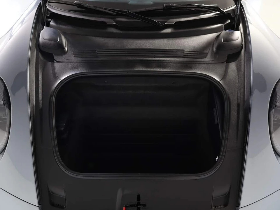 2025 Porsche 992 Carrera - Image 24 of 27